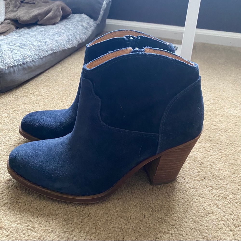 Lucky Brand Navy Booties